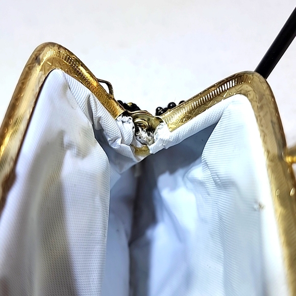 Vintage Beaded Coin purse. - Picture 6 of 9